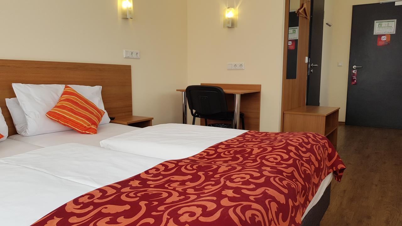 Dream Inn Hotel Regensburg Ost Dış mekan fotoğraf