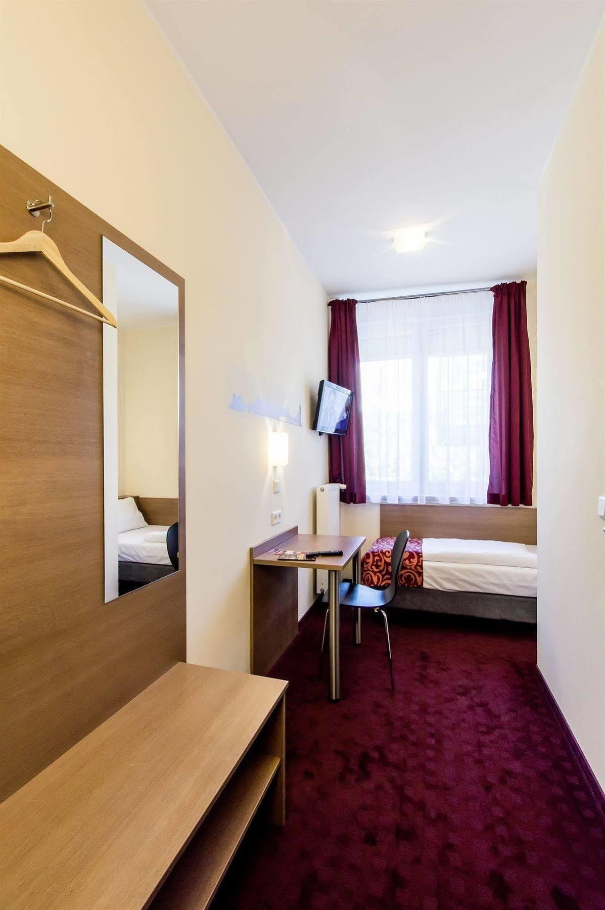 Dream Inn Hotel Regensburg Ost Dış mekan fotoğraf